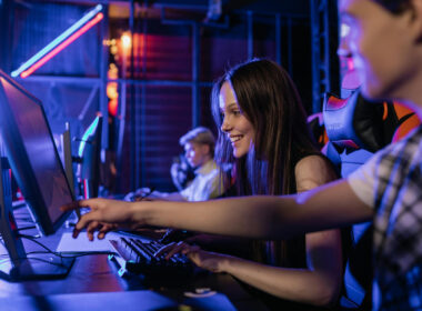 Gry online – świat wspólnej zabawy dla dzieci i znajomych