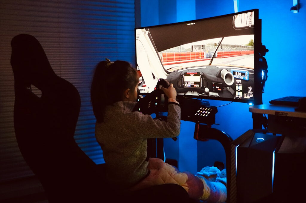 Pierwsza kierownica do simracingu – jak zacząć swoją przygodę?